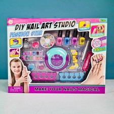 DIY Nail Art Studio Nail Set