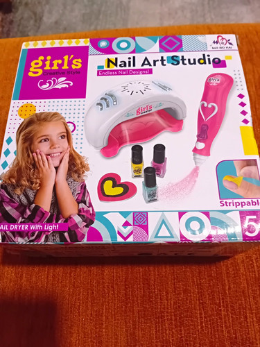 Girl nail art studio - art,